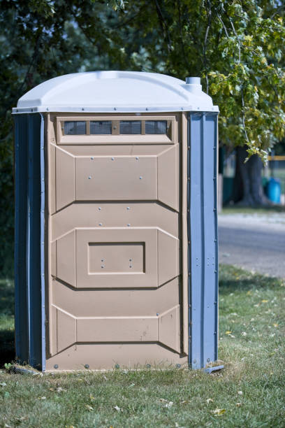 Best Portable bathroom rental  in Dayton, NJ